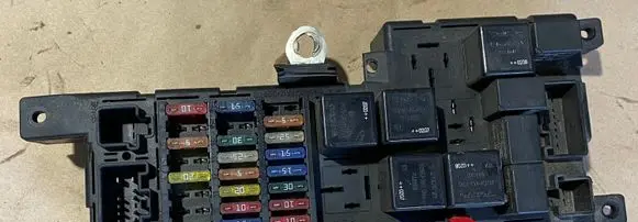 Volvo V70 Fuse module