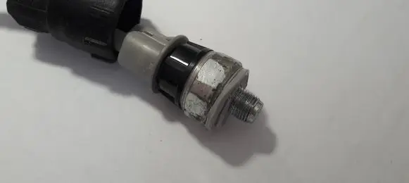 Coolant temperature sensor
