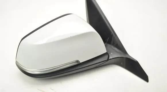 BMW 1 F20 F21 Front door electric wing mirror 