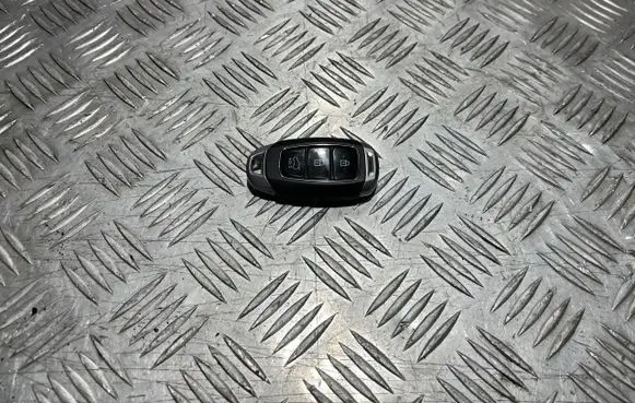 Hyundai Kona I Ignition key/card PU18528