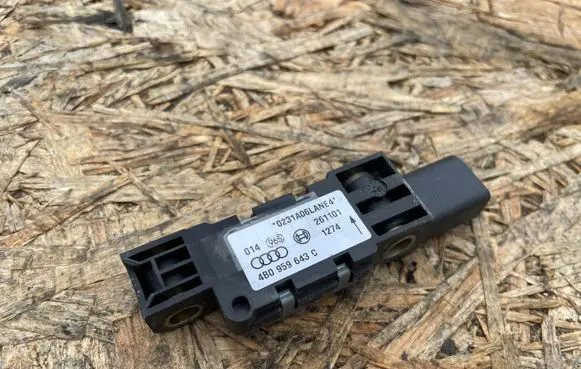 Audi A6 S6 C5 4B Airbag deployment crash/impact sensor 4B0959643C
