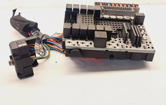 Volvo S80 Comfort/convenience module 9384157 9383475 183180124