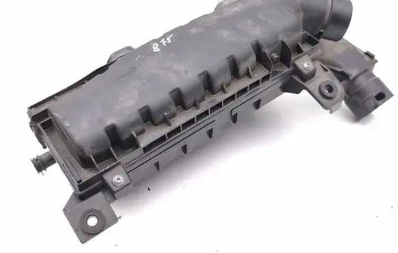 Peugeot 2008 II Air filter box 9812735680