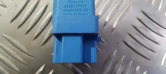 Nissan Primera Other relay 252309f900 4ra940010-65
