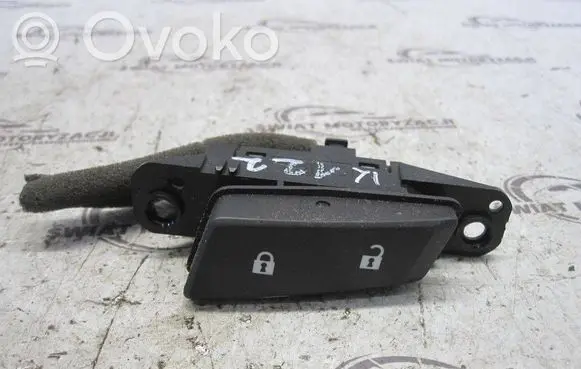 Chevrolet Orlando Central locking switch button 96936169