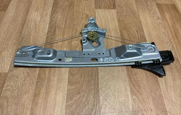 Opel Insignia A Rear window lifting mechanism without motor 964840107