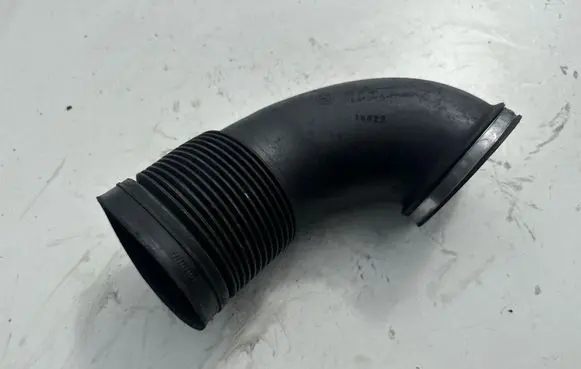 BMW 7 E65 E66 Air intake hose/pipe 4471414 16232