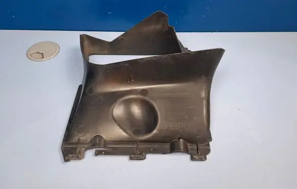 Porsche Cayenne (92A) Intercooler air channel guide 7P5117336E