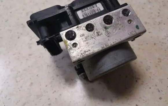 Dacia Sandero ABS Pump 8200756095 0265800584 0265232198