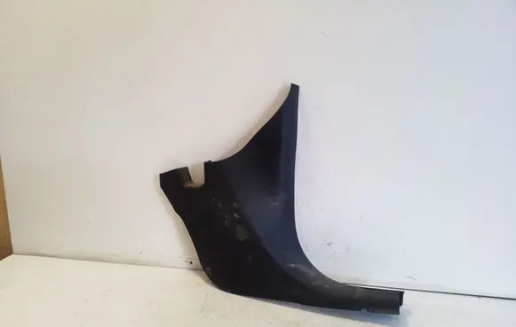 Foot area side trim