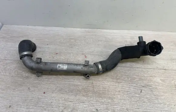 Porsche Macan (95B) Engine coolant pipe/hose 95B121065 95B122293