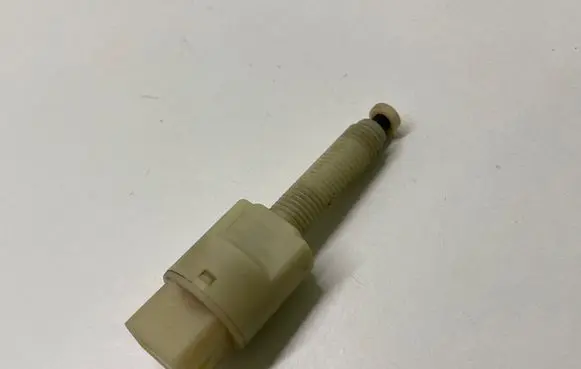 Audi A6 S6 C5 4B Brake pedal sensor switch 4A0945515A