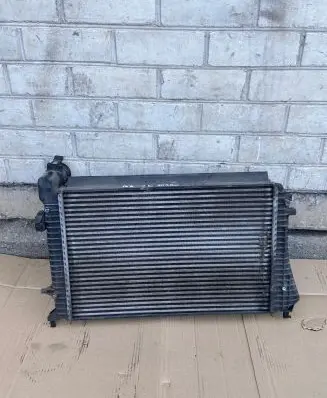 Volkswagen PASSAT B6 Intercooler radiator 3c0145803g