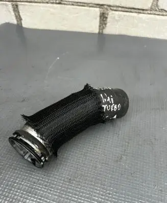Fiat 500 Abarth Turbo air intake inlet pipe/hose