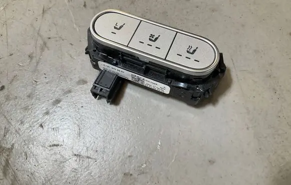 Mercedes-Benz GLE W167 Seat control switch A1679059900