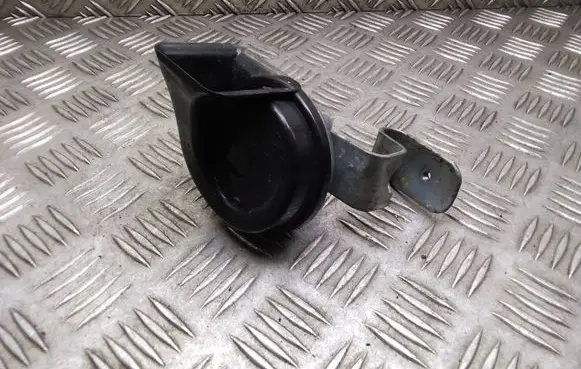 BMW 1 E81 E87 Horn signal CH2143 001157