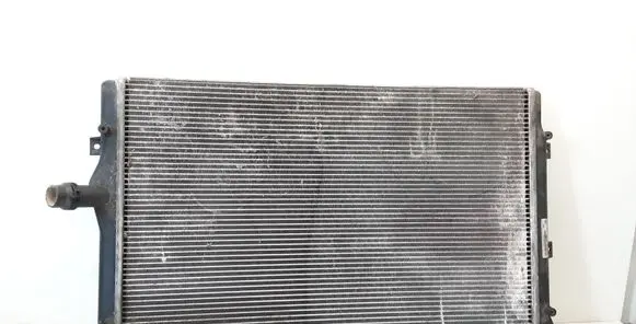 Audi A3 S3 8P Coolant radiator 1K0121251N