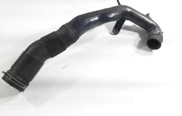 Skoda Fabia Mk2 (5J) Air intake hose/pipe 6Q0129654AK