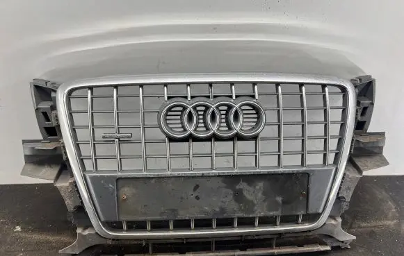 Audi Q5 SQ5 Front bumper upper radiator grill 8R0853651B 8R0853651D