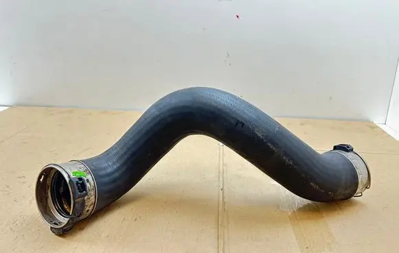 Intercooler hose/pipe