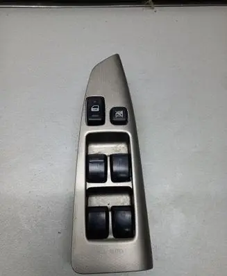 Toyota Corolla Verso E121 Electric window control switch 8404013080 514700