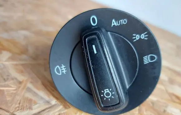 Volkswagen Golf VII Light switch 5G0941431AQ