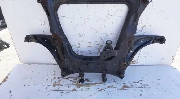 Nissan Juke I F15 Front subframe