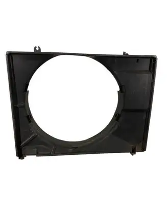 Mitsubishi Pajero Radiator cooling fan shroud MR404894 MR497044