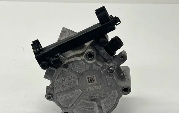 Audi A5 Vacuum pump 06K145100AE 191018A3 06k133689g