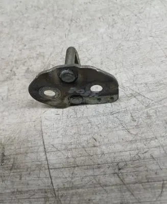 Toyota Corolla Verso E121 Loading door lock loop/hook striker 