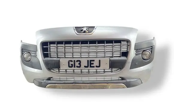 Peugeot 3008 I Front bumper
