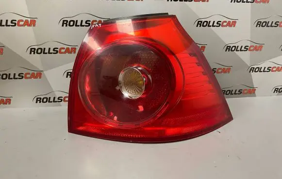 Volkswagen Golf V Rear/tail lights 1K6945096E