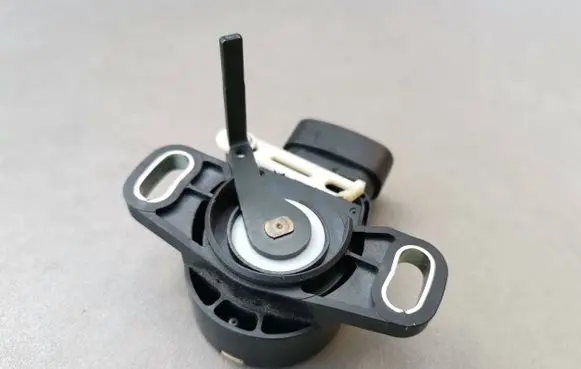 Lexus RX 330 - 350 - 400H Accelerator pedal position sensor 8951047010 5H0129 6910HC