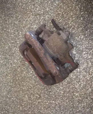 Chevrolet Cruze Front brake caliper