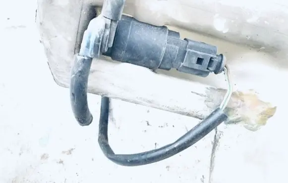 Mercedes-Benz A W168 Windscreen/windshield washer pump