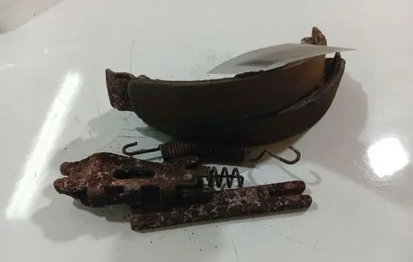 Volvo S60 Handbrake/parking brake pads 