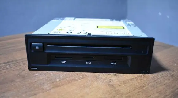 Porsche 997 Radio/CD/DVD/GPS head unit 971035035N