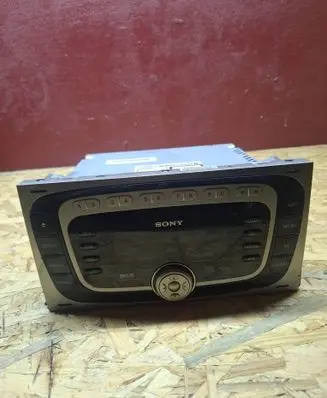 Ford Kuga I Radio/CD/DVD/GPS head unit 8V4T18C939LB