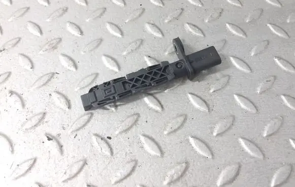 BMW X1 F48 F49 Camshaft position sensor 8644376