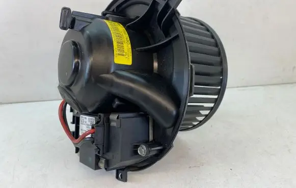 Volkswagen Touran I Heater blower motor/fan resistor 1K1820015F 997211A 2468105383