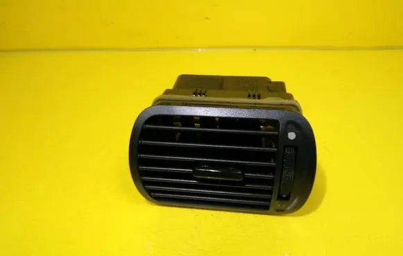 Audi A3 S3 8L Dashboard side air vent grill/cover trim 8L0820901