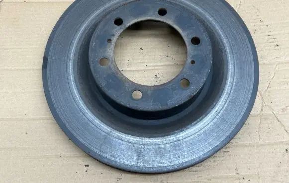 Toyota Land Cruiser (J150) Front brake disc 4351260191
