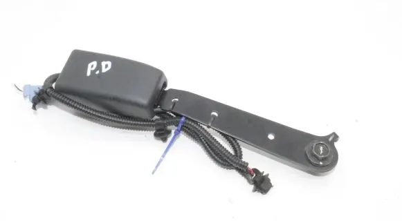 Honda Civic X Front seatbelt buckle