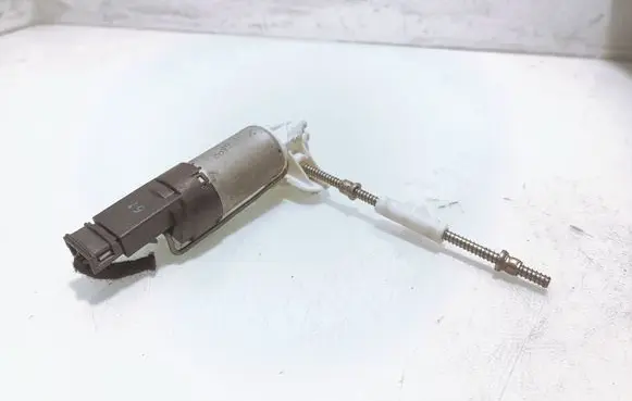 Audi A6 S6 C6 4F Seat adjustment motor 00055427