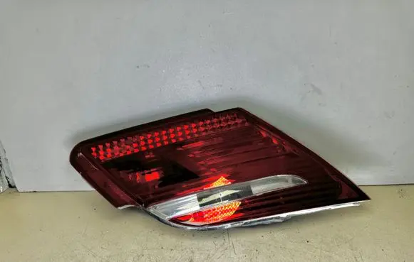 BMW 7 E65 E66 Tailgate rear/tail lights 6938517 693851707 63216938517