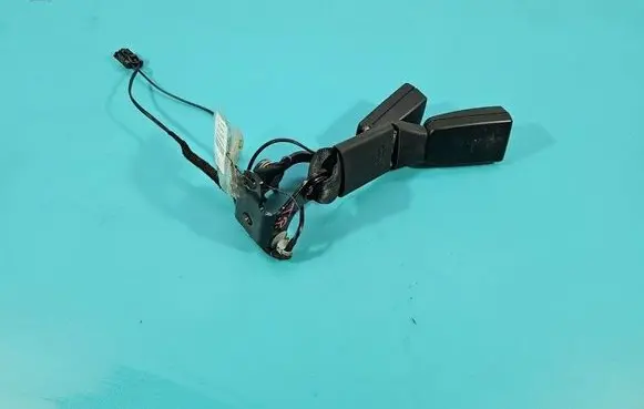 Peugeot 3008 II Rear seatbelt 9828866877 IMPRK1533233