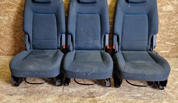 Ford Galaxy Second row seats 