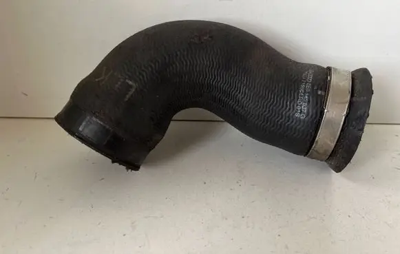 Audi A4 S4 B7 8E 8H Intercooler hose/pipe 8E0145837Q