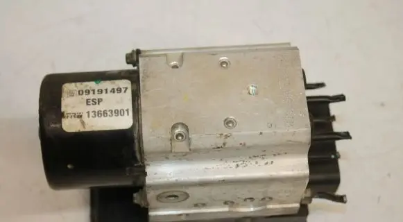 Opel Signum ABS Pump 13509201M 13663901 54084696A