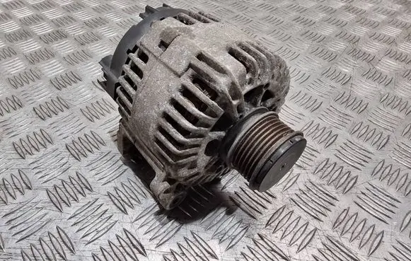 Volkswagen Golf Plus Generator/alternator 06F903023C 2542695F 406474123